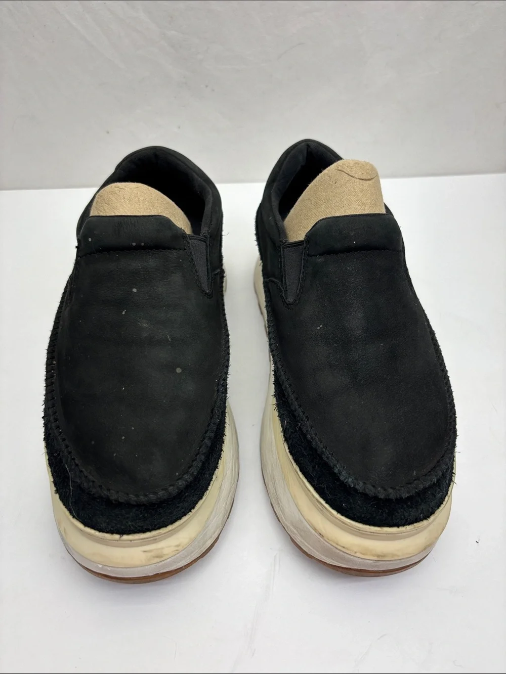 UGG platform slip on shoes for women’s Sz 8.5, box 74